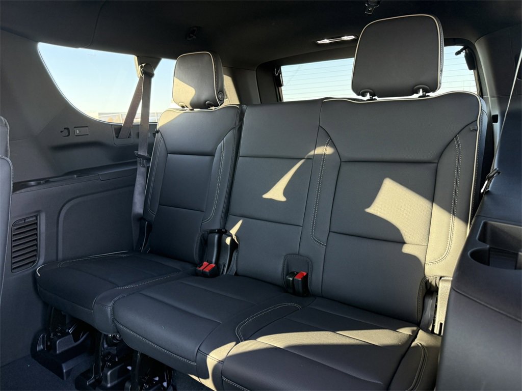 New 2026 GMC Yukon XL Elevation image 34