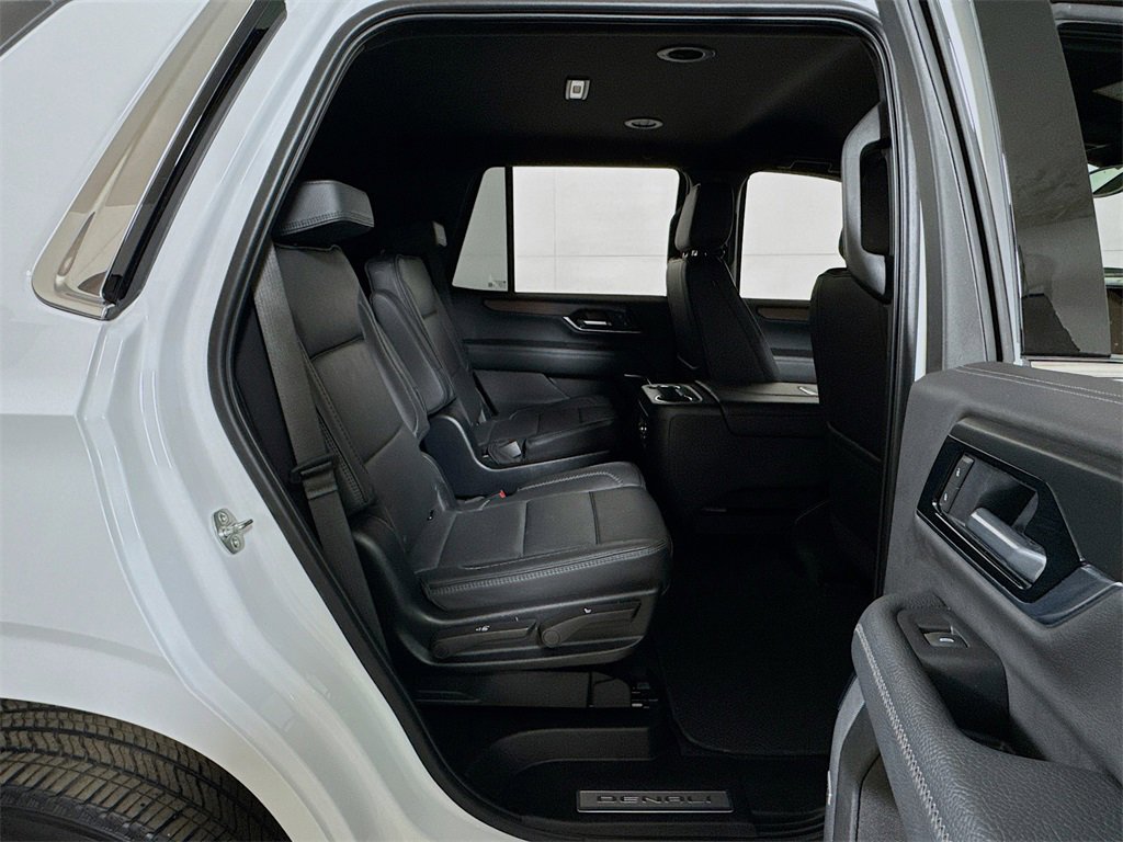 Certified 2025 GMC Yukon Denali image 27