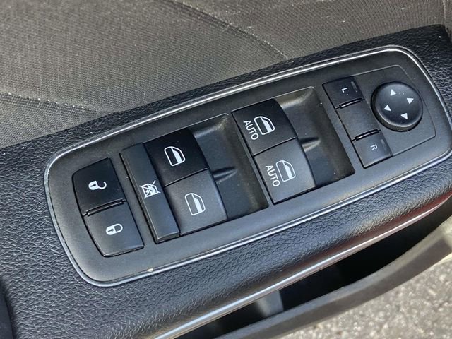 Used 2022 Dodge Charger SXT image 13