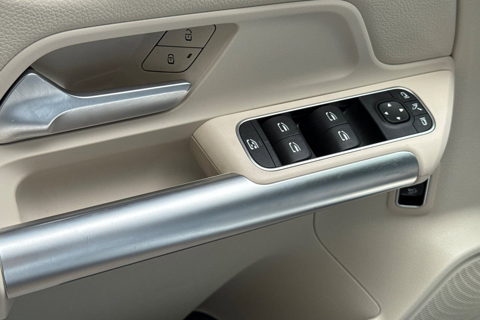 Certified 2023 Mercedes-Benz GLA 250 image 12