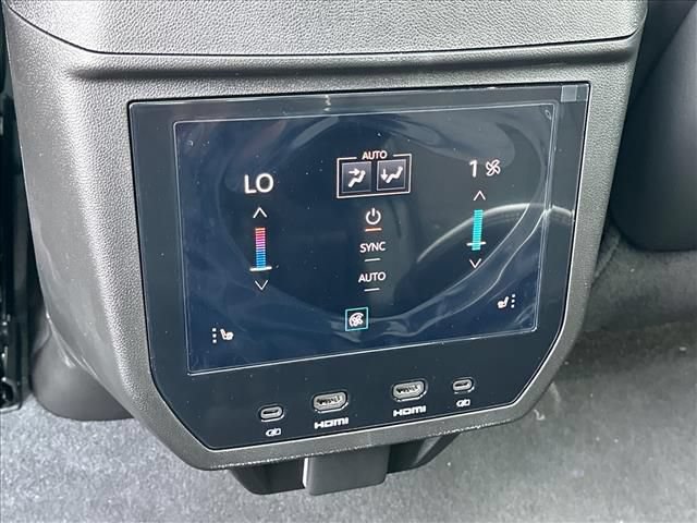 New 2026 GMC Yukon AT4 Ultimate AWD/4WD image 22