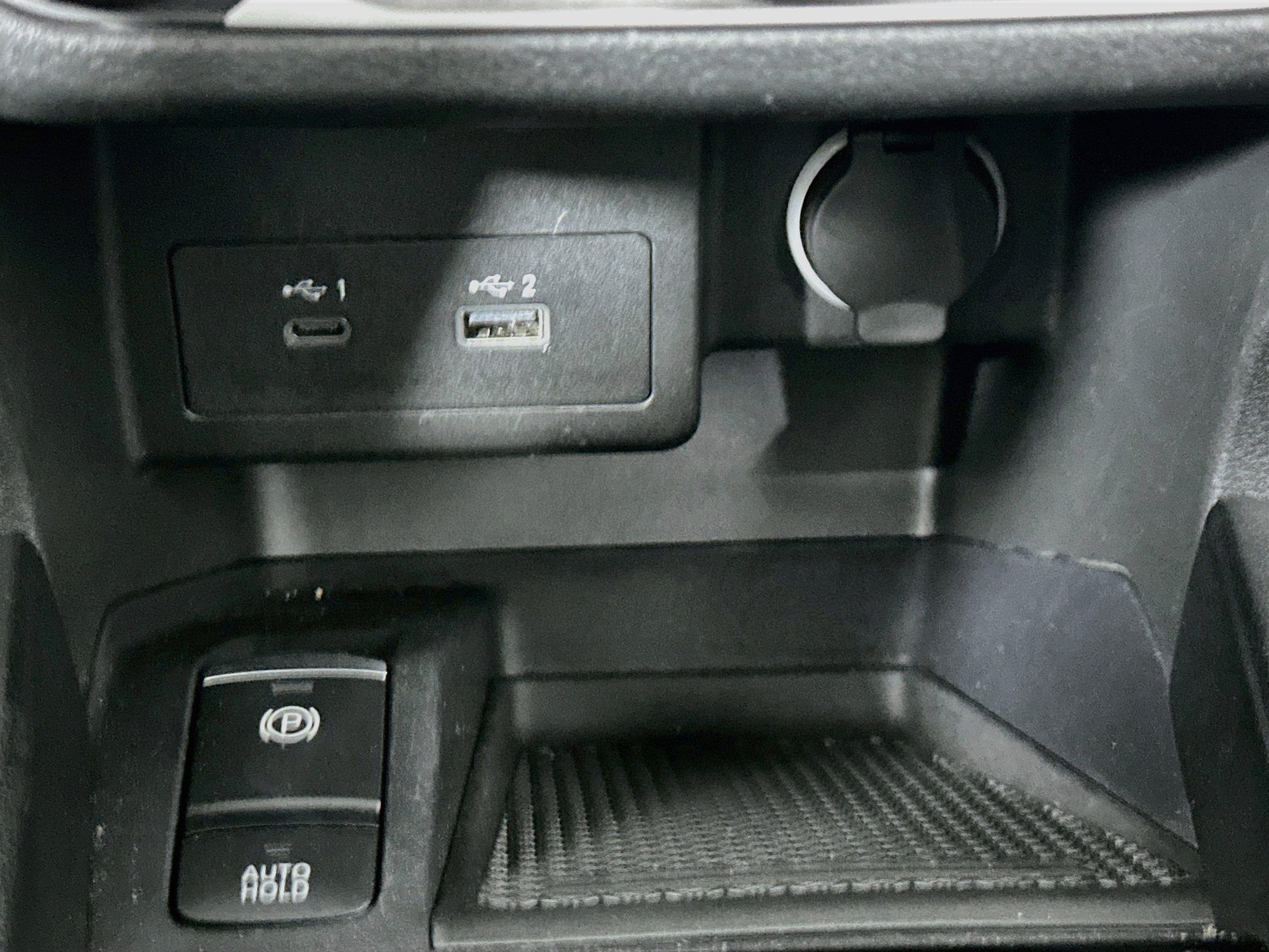 Used 2024 Nissan Kicks SV FWD image 26