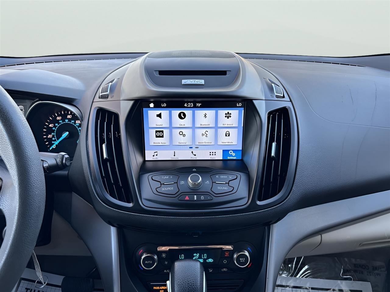 Used 2016 Ford Escape SE w/ Equipment Group 201A image 17