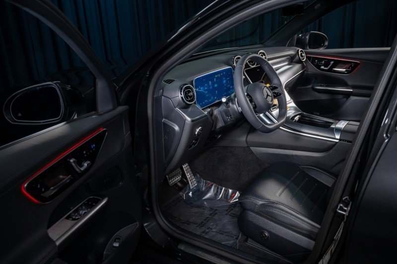 Certified 2026 Mercedes-Benz GLC 300 image 10