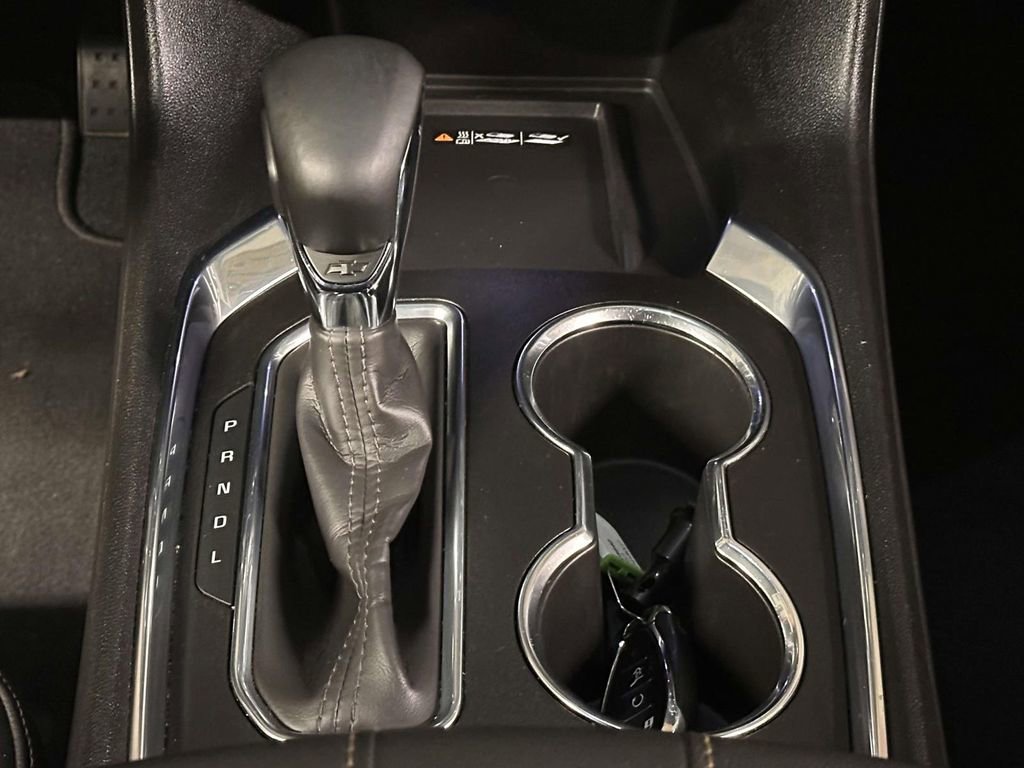 Used 2023 Chevrolet Traverse LT image 21