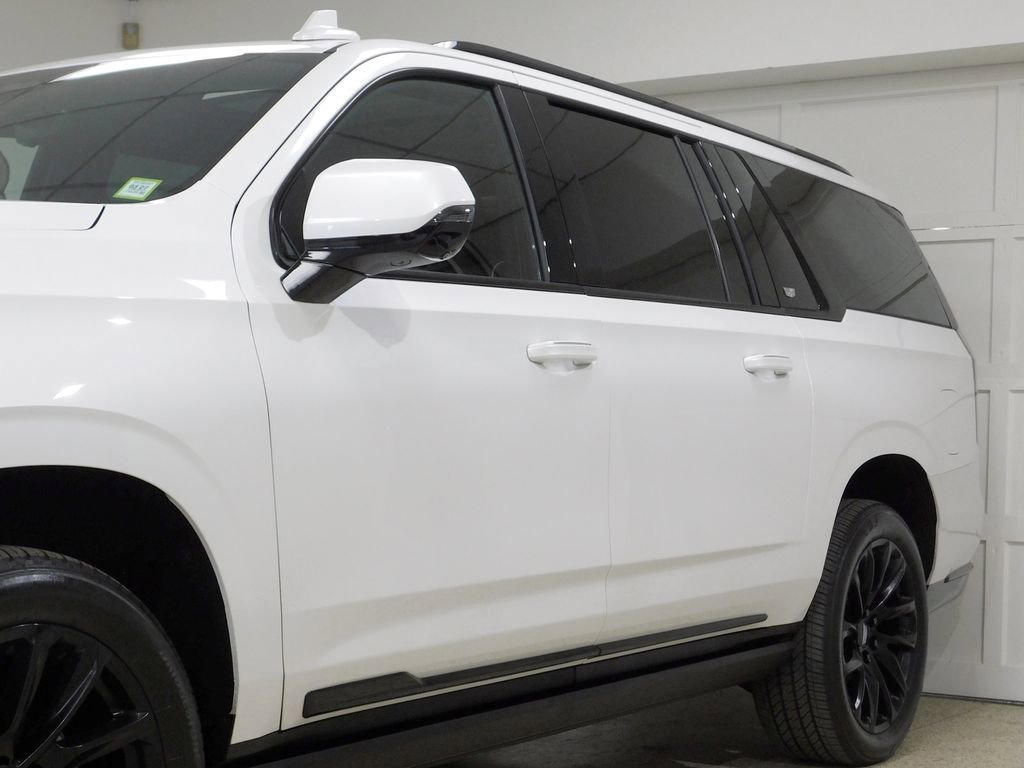 Used 2024 Cadillac Escalade ESV Sport w/ LPO, ONYX Package image 18