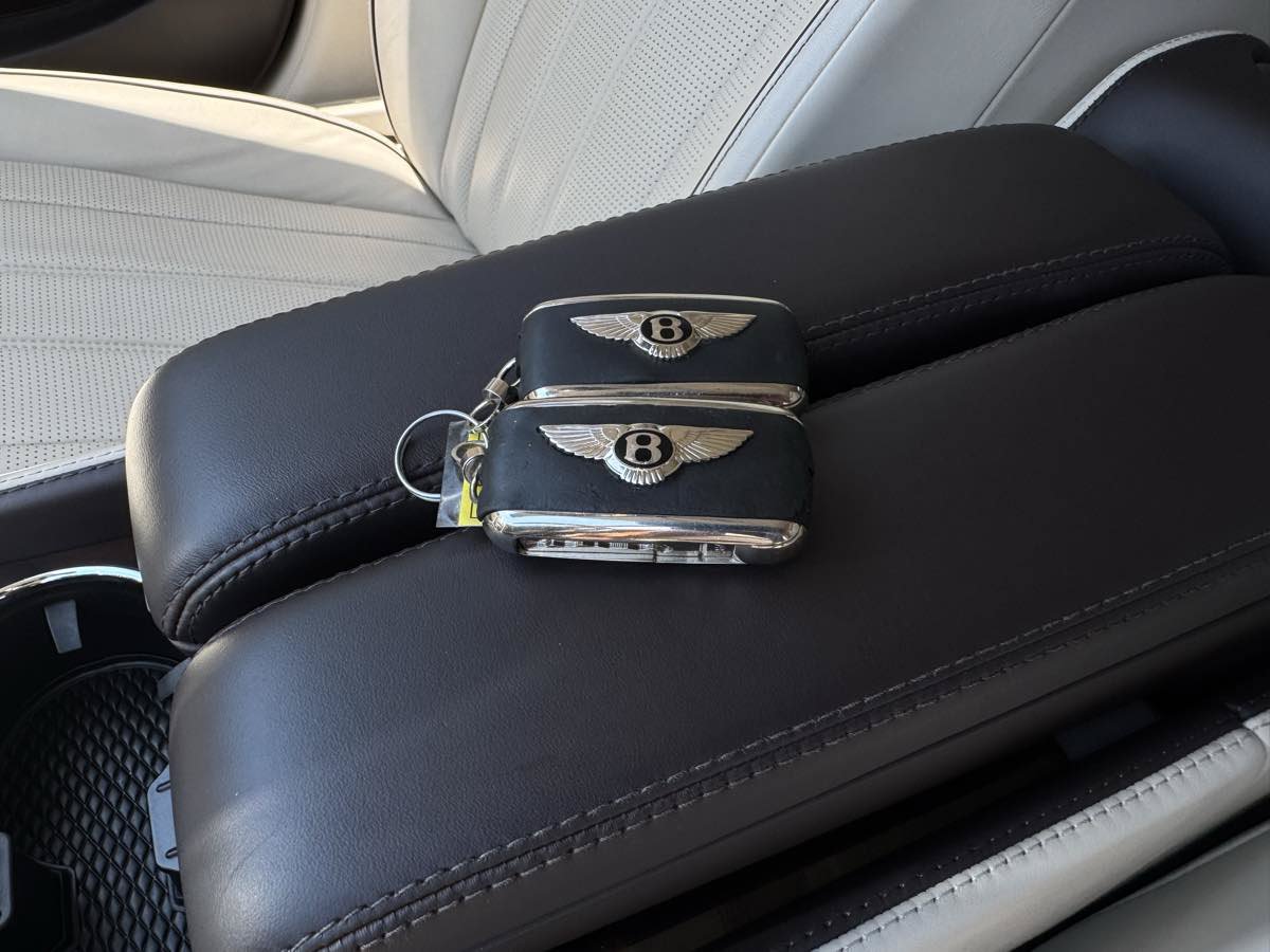 Used 2014 Bentley Flying Spur W12 AWD/4WD image 30