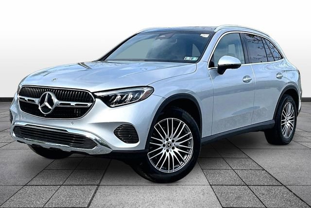 Certified 2026 Mercedes-Benz GLC 300 4MATIC image 4