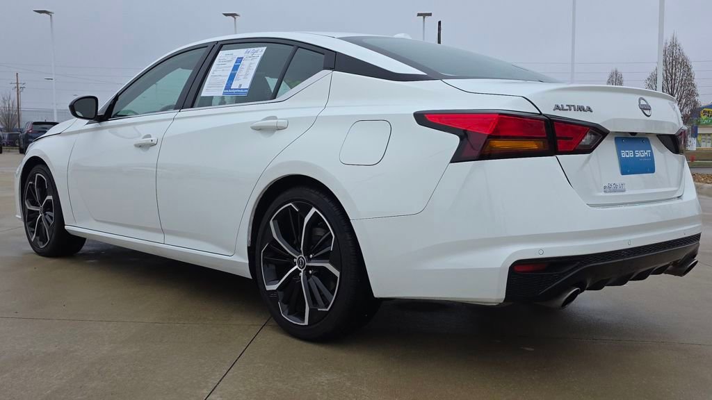 Used 2023 Nissan Altima 2.5 SR FWD image 3