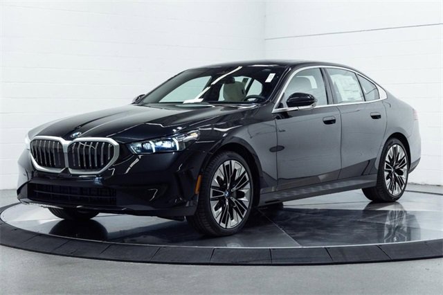 New 2026 BMW 530i xDrive w/ Premium Package image 8
