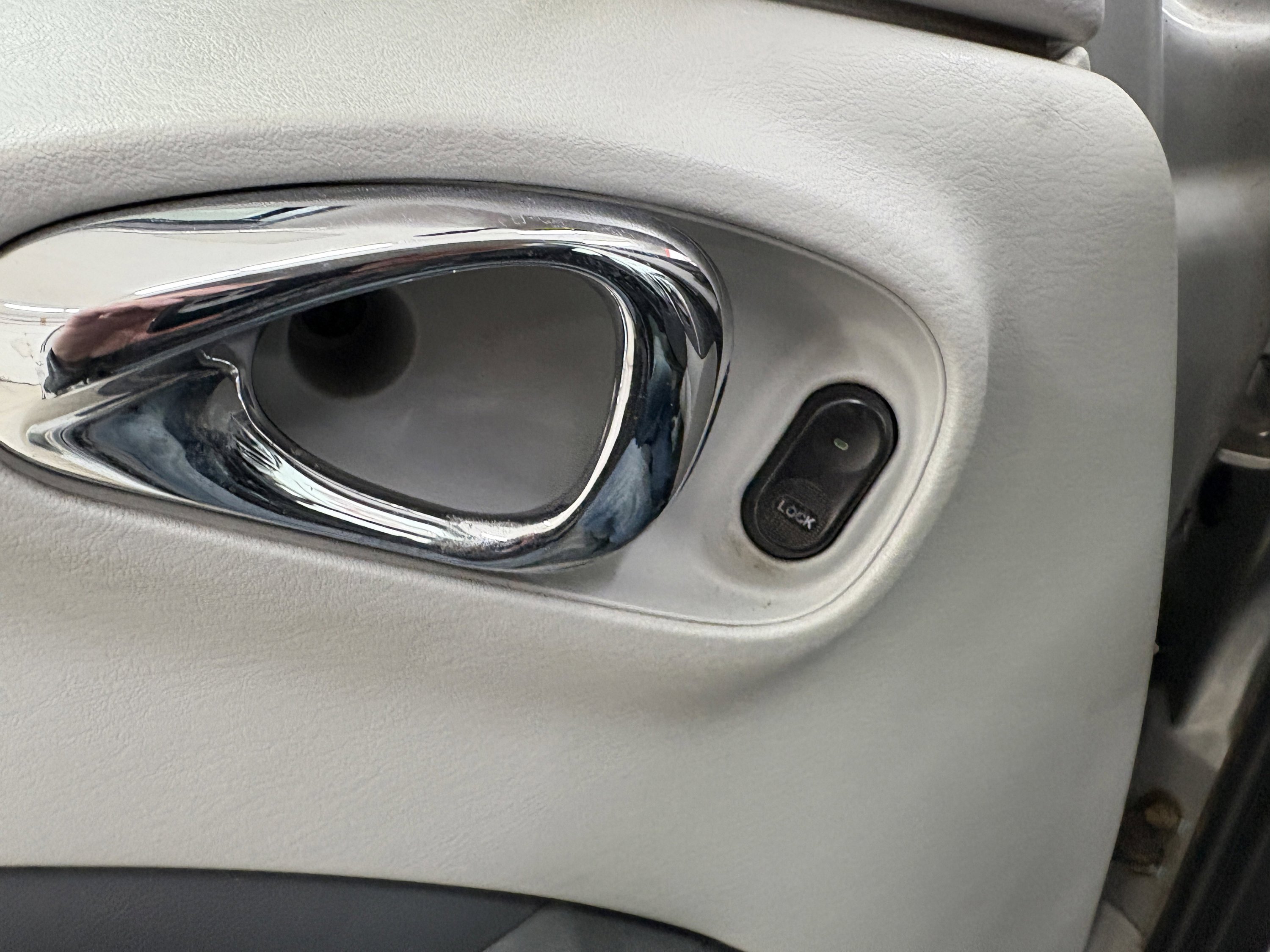 Used 2007 Chrysler PT Cruiser image 23