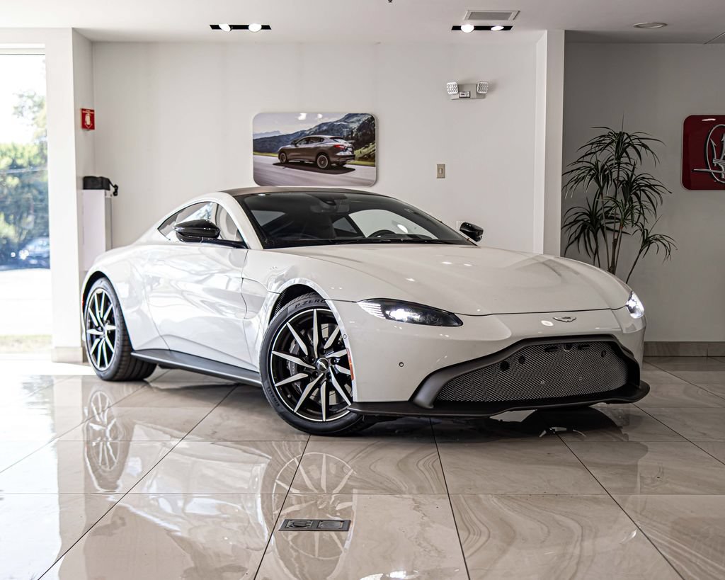 Used 2019 Aston Martin V8 Vantage Coupe RWD image 5