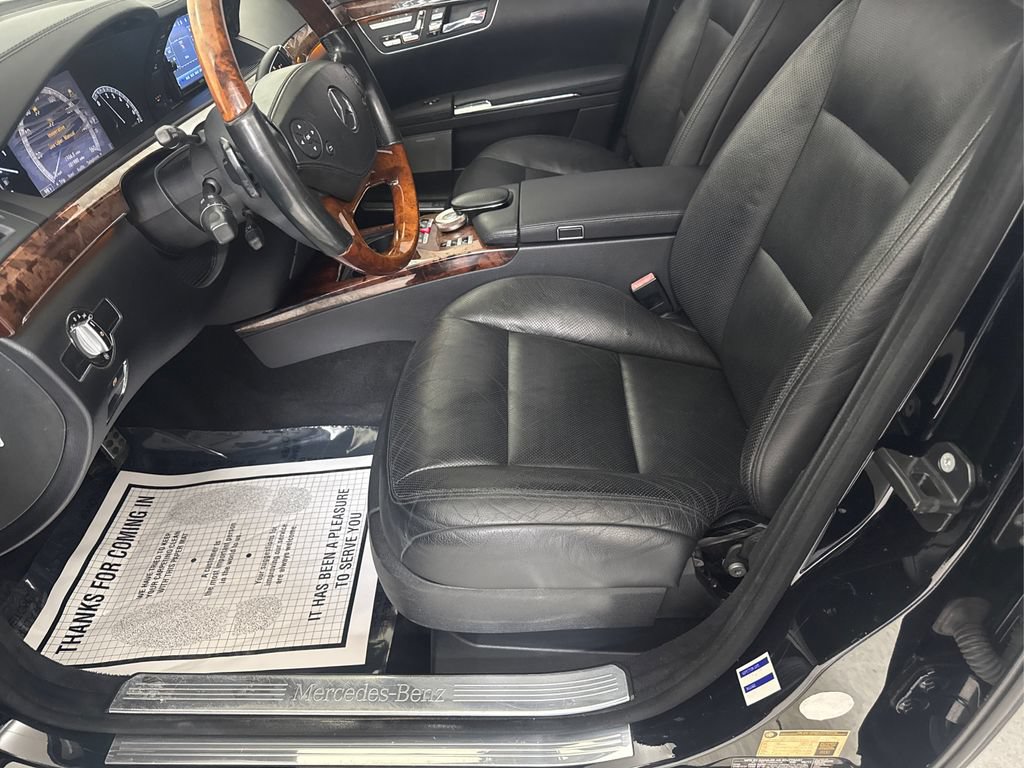 Used 2011 Mercedes-Benz S 550 image 29