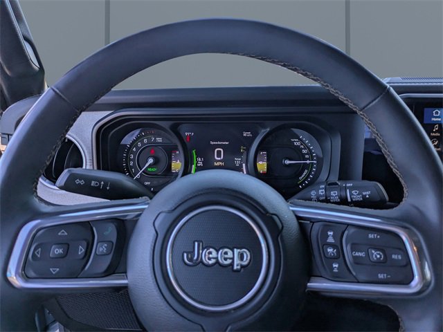 Used 2024 Jeep Wrangler Unlimited Sahara image 27