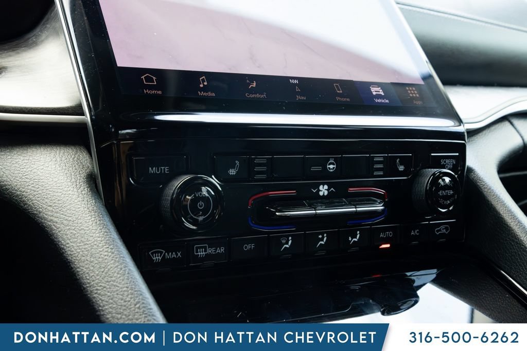 Used 2022 Jeep Grand Cherokee L Limited AWD/4WD image 10