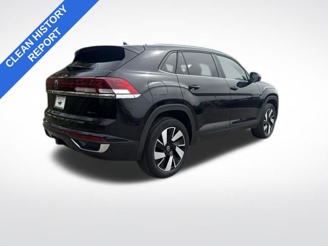 Used 2024 Volkswagen Atlas Cross Sport SE image 3