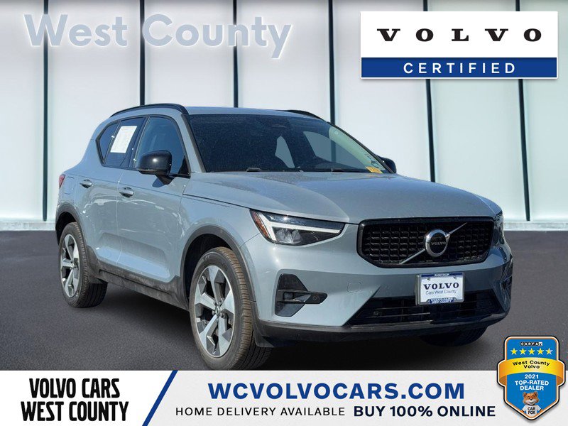 Certified 2023 Volvo XC40 B5 Plus w/ Protection Package Premier image 1