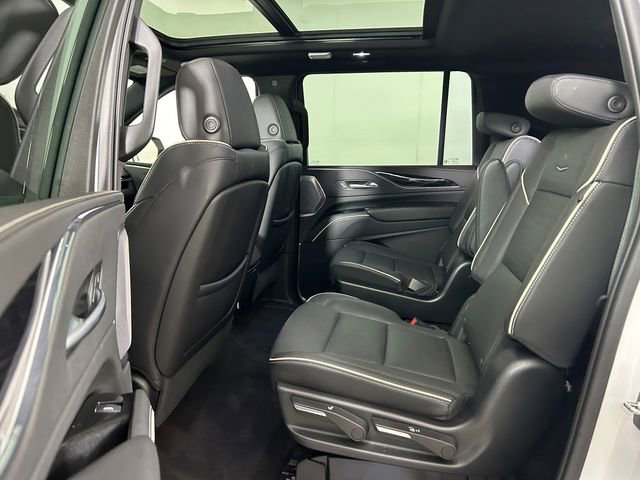 Certified 2023 Cadillac Escalade ESV Sport w/ LPO, ONYX Package AWD/4WD image 25