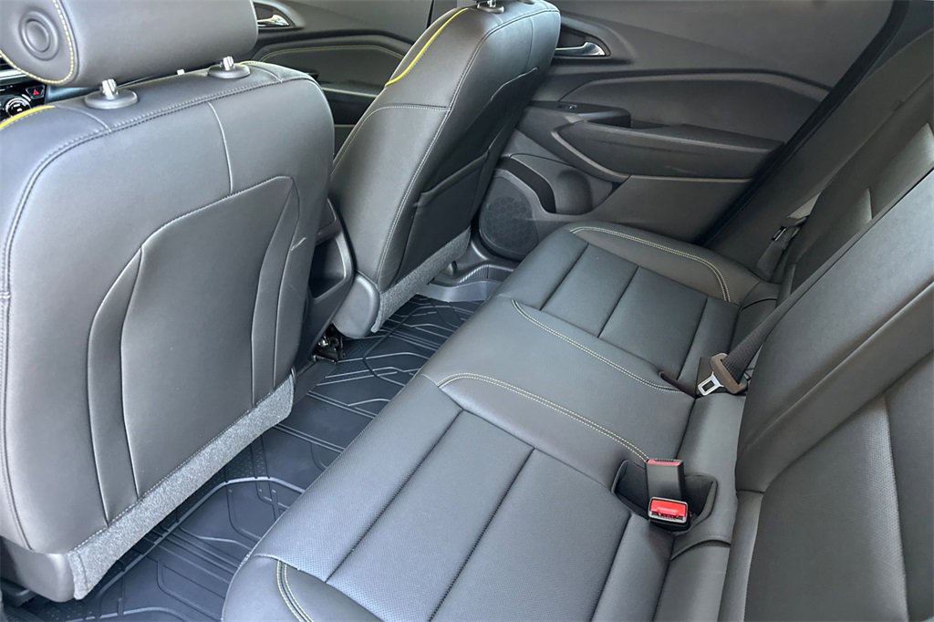 New 2026 Chevrolet Trax ACTIV w/ Sunroof Package image 13