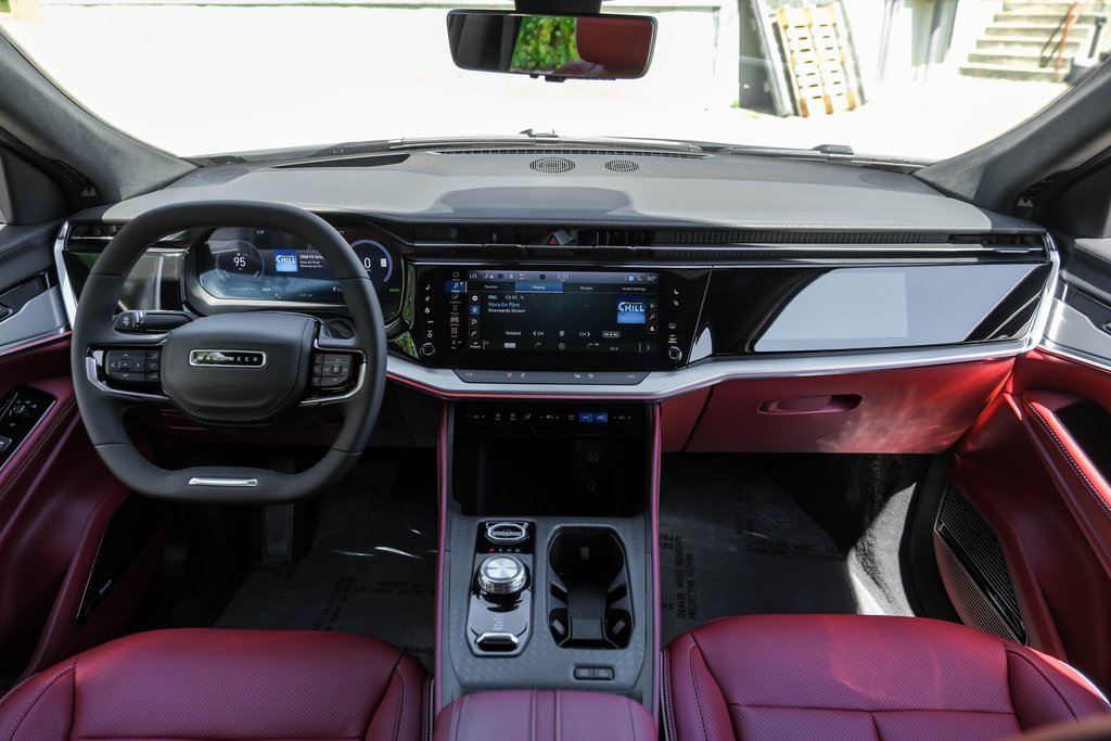 Used 2024 Jeep Wagoneer Launch Edition image 20