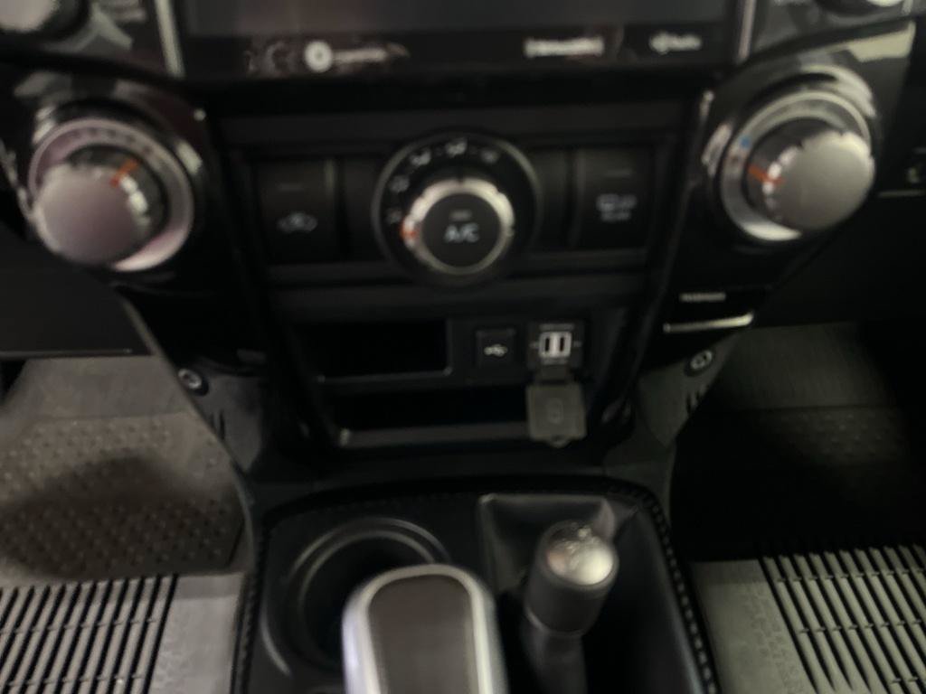 Used 2022 Toyota 4Runner TRD Off-Road AWD/4WD image 16