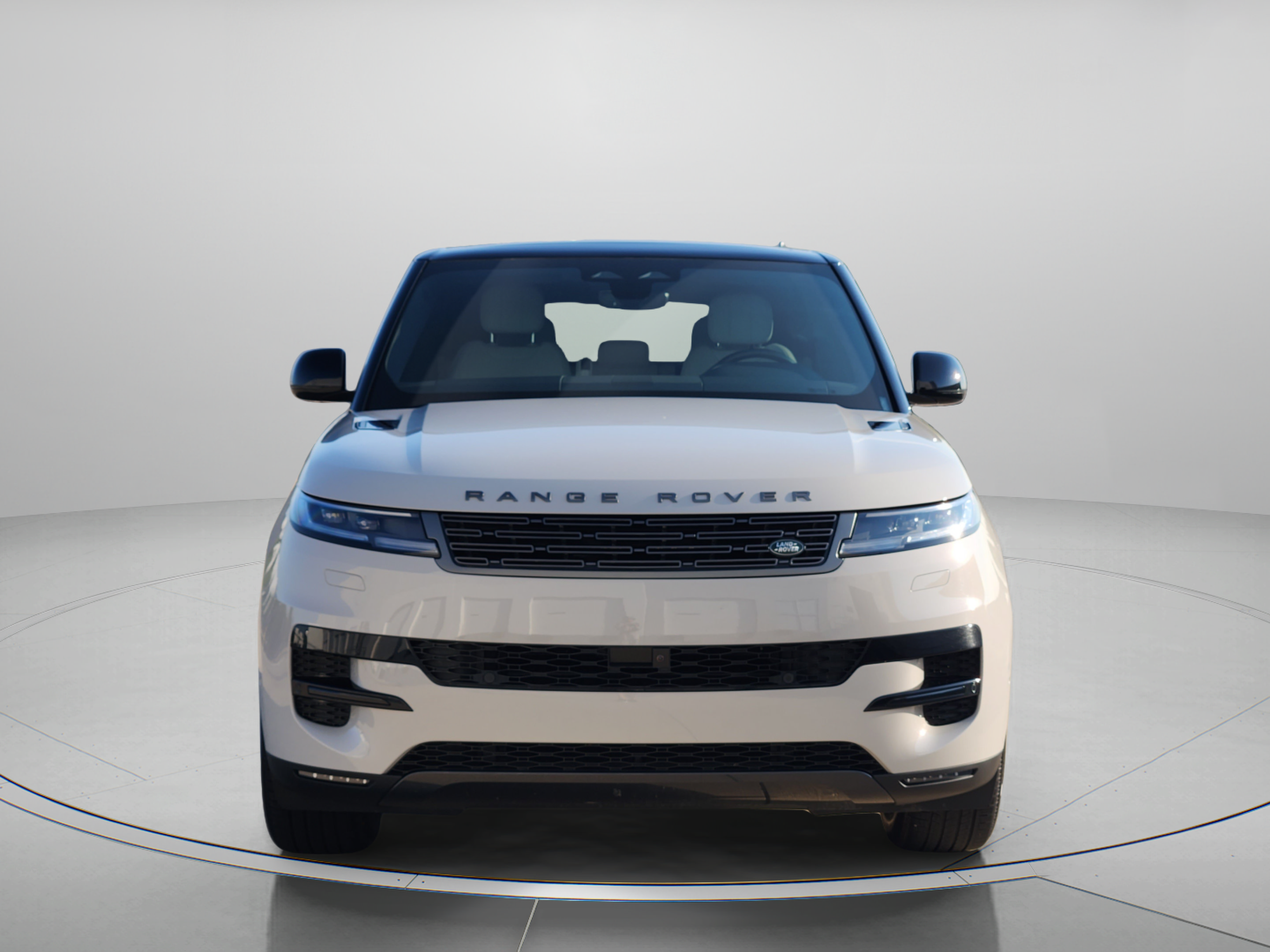 Used 2026 Land Rover Range Rover Sport SE AWD/4WD image 6