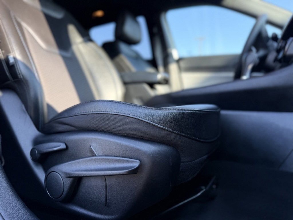 Used 2024 Jeep Compass Latitude image 16