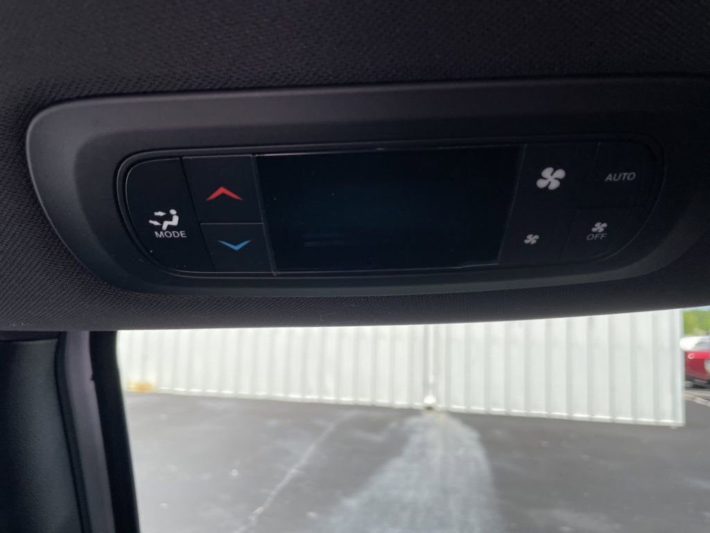 New 2026 Chrysler Pacifica Select image 19