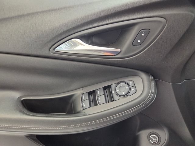 Used 2023 Buick Encore GX Select FWD image 20
