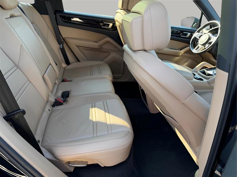 Used 2019 Porsche Cayenne E-Hybrid image 27