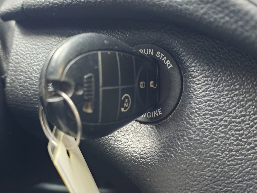 Used 2016 Jeep Cherokee Trailhawk w/ Leather Interior Group image 34