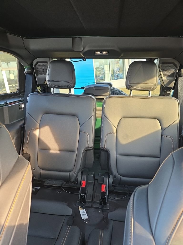 Used 2024 Ford Bronco Badlands image 7