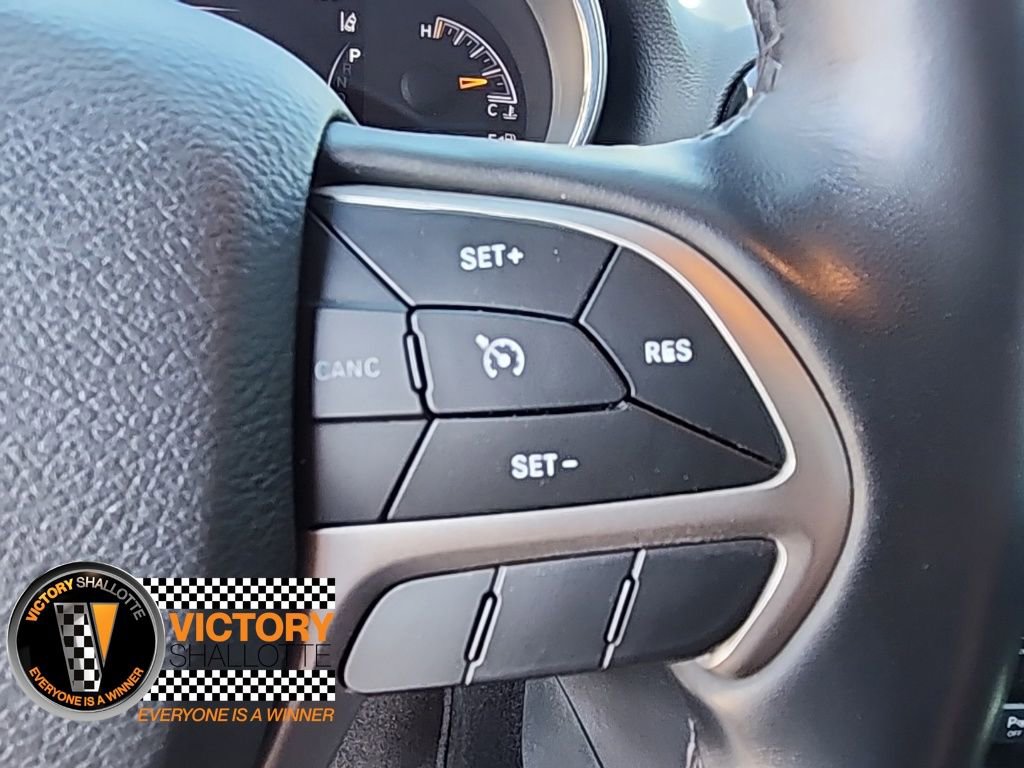 Certified 2022 Jeep Grand Cherokee Laredo X image 13