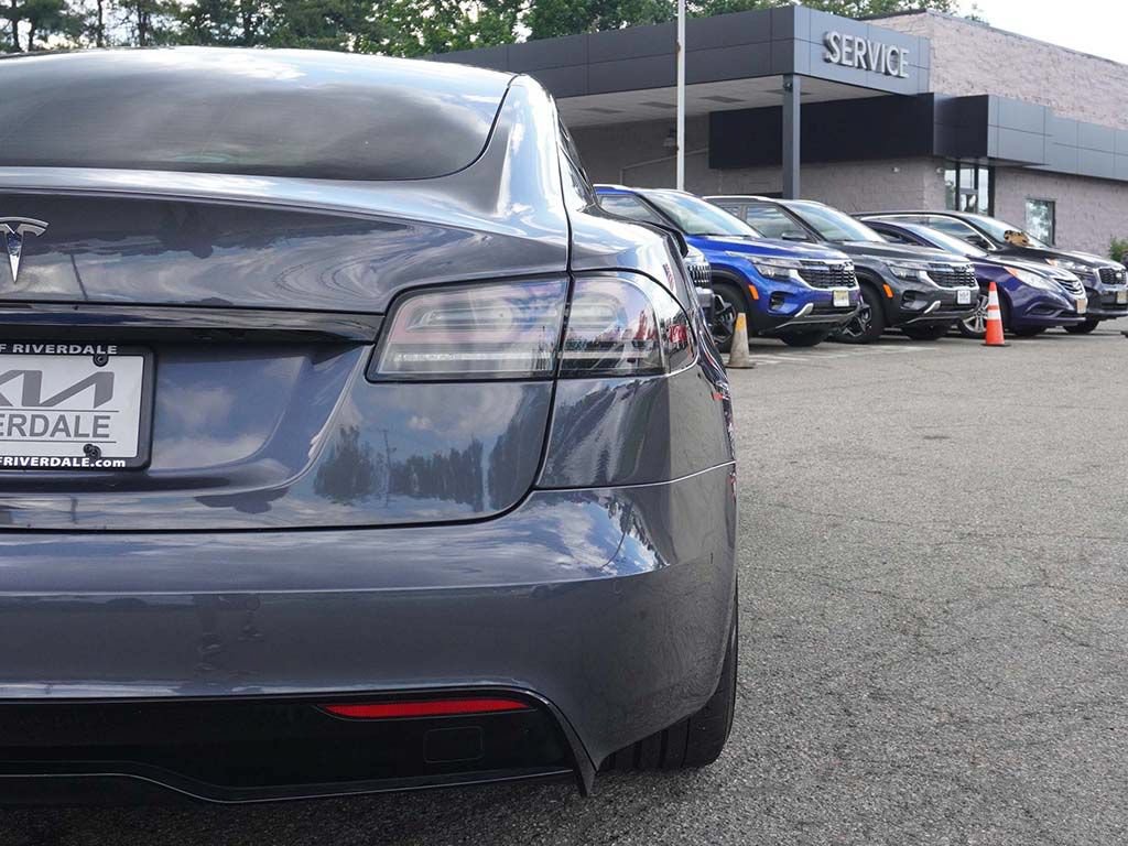 Used 2023 Tesla Model S AWD/4WD image 17