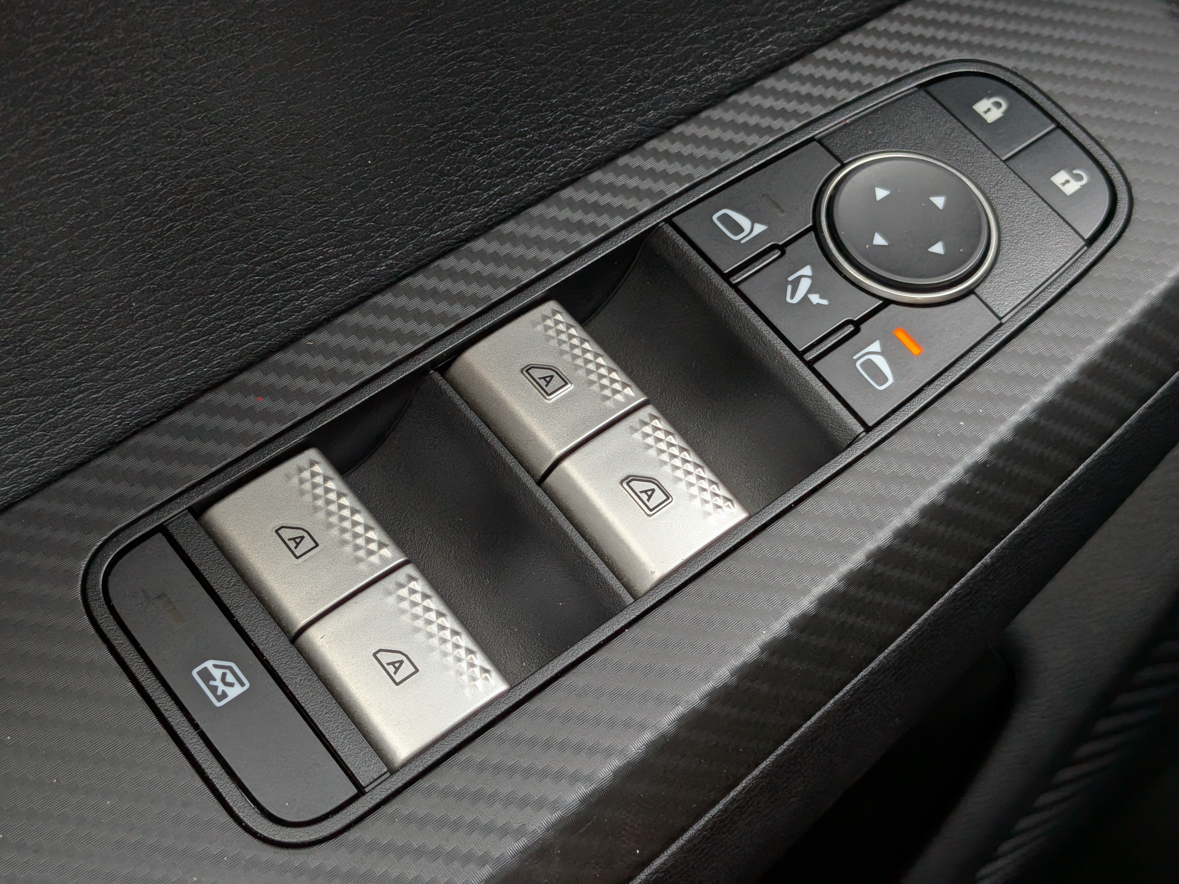 Used 2024 Mitsubishi Outlander SEL FWD image 24