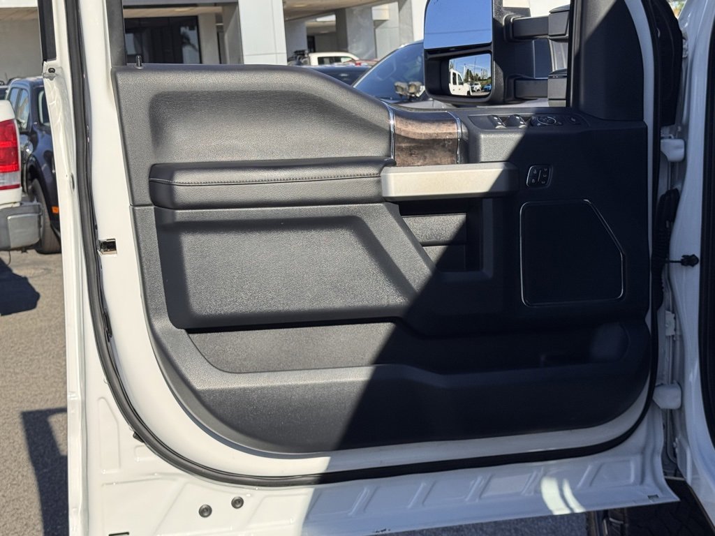 Used 2022 Ford F350 Lariat w/ Tremor Off-Road Package image 15
