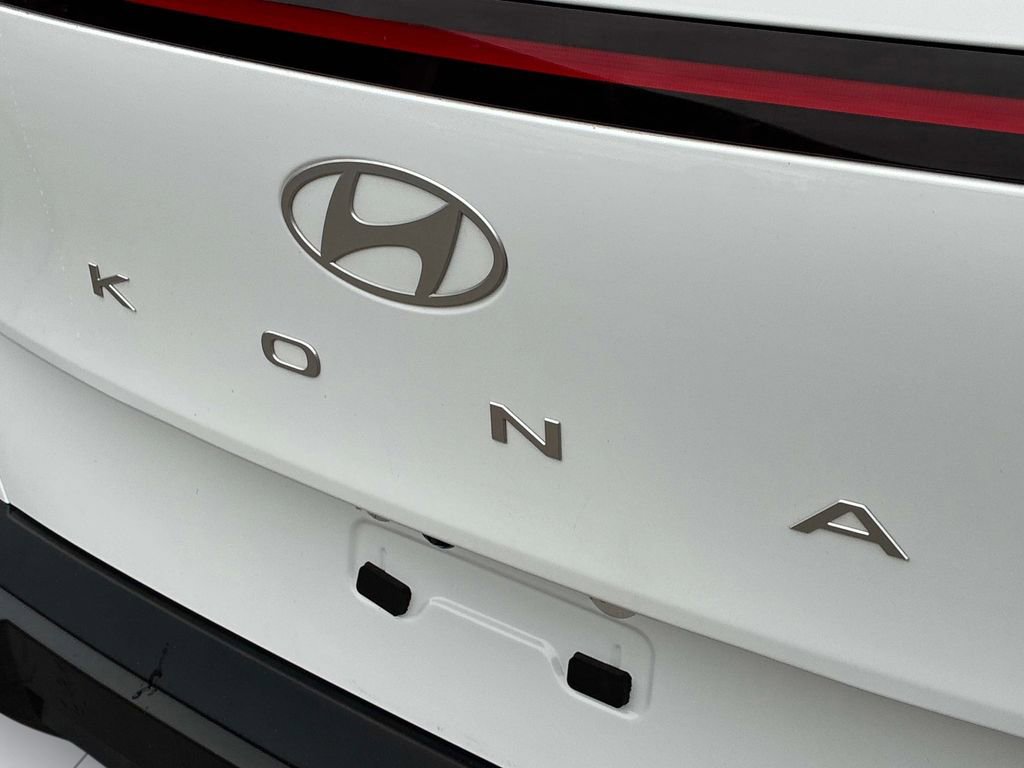 Used 2024 Hyundai Kona SEL w/ Convenience Package image 12