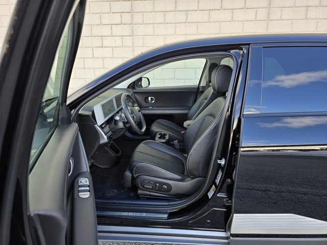 Used 2024 Hyundai Ioniq 5 Limited image 26