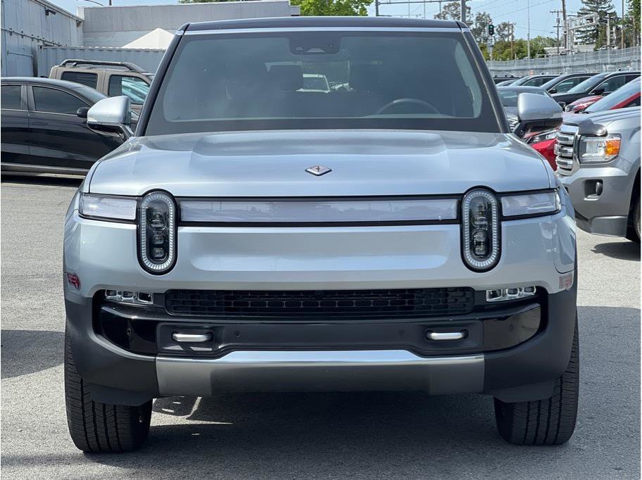 Used 2024 Rivian R1S Adventure image 2