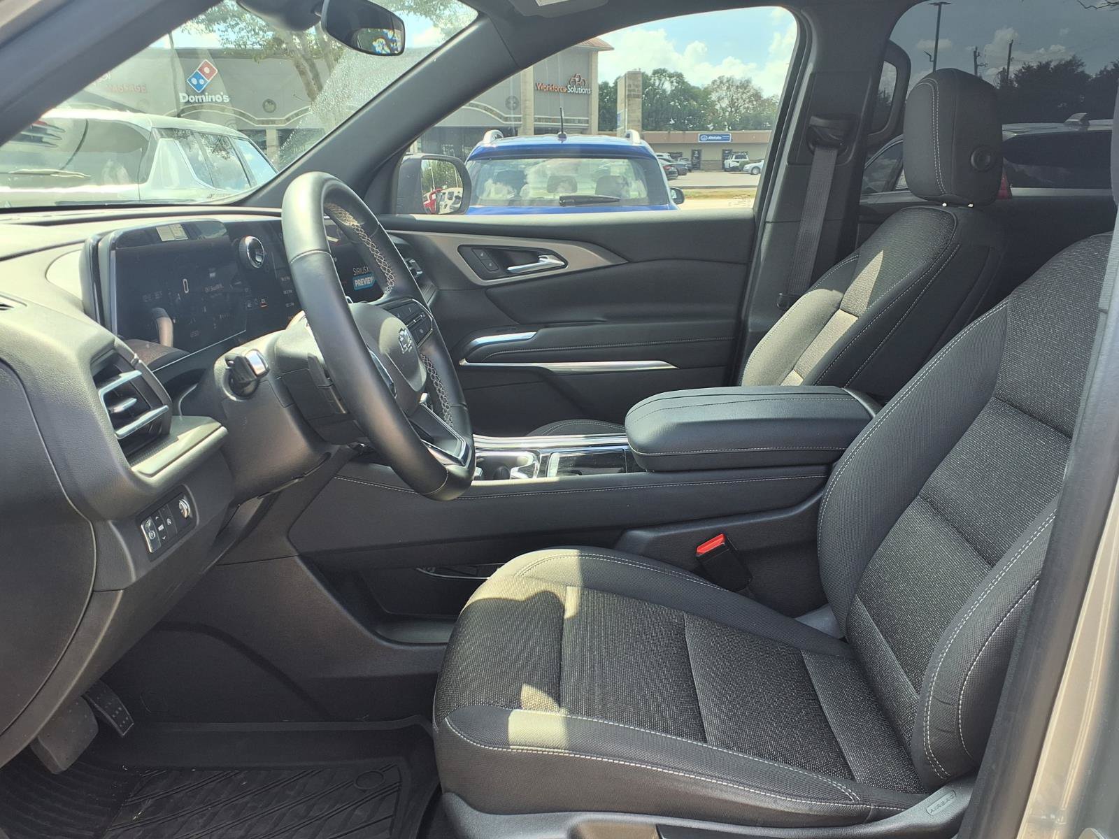 Certified 2024 Chevrolet Traverse LS w/ Midnight/Sport Edition FWD image 17