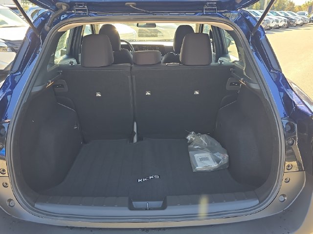New 2027 Nissan Kicks S FWD image 10
