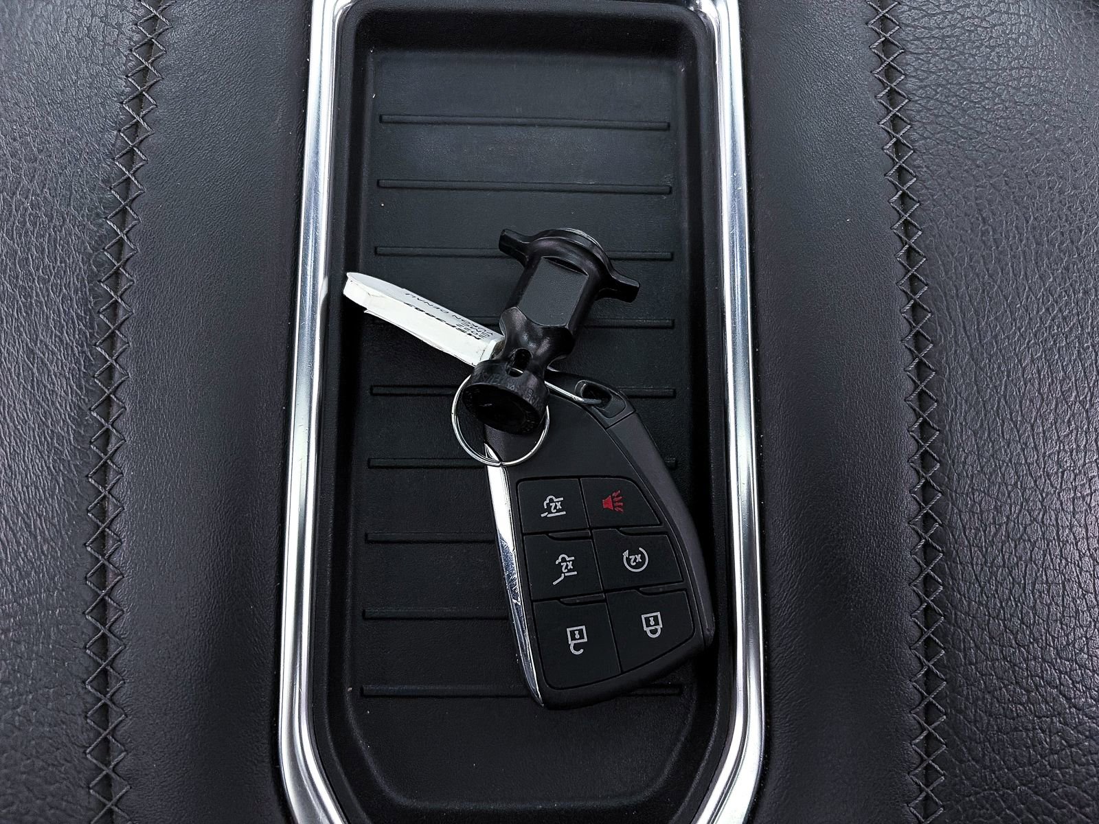 Used 2022 GMC Yukon Denali image 32