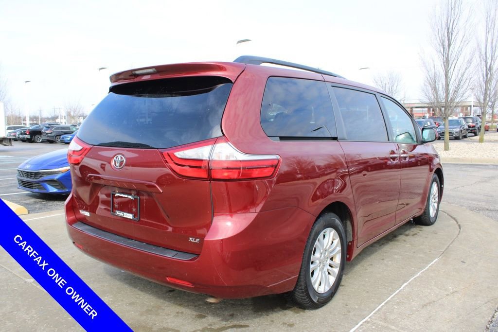 Used 2015 Toyota Sienna XLE image 7