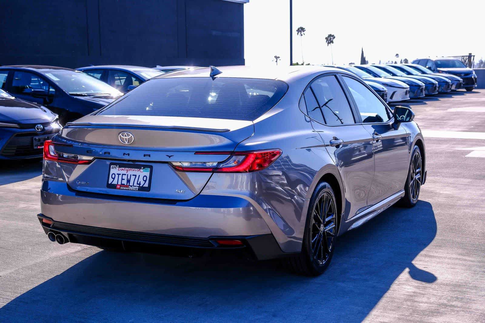 Certified 2025 Toyota Camry SE w/ Convenience Package FWD image 4