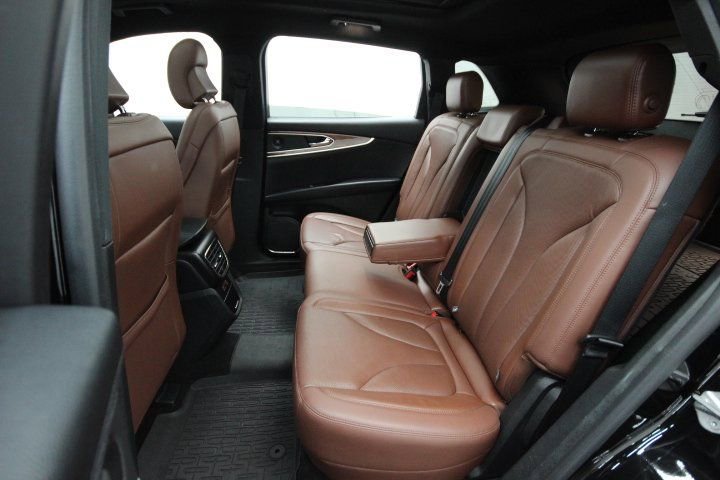 Used 2019 Lincoln Nautilus Reserve AWD/4WD image 21