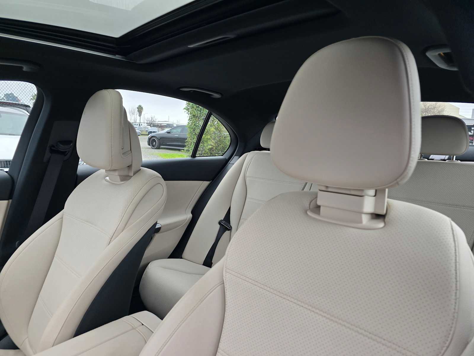 Used 2025 Mercedes-Benz C 300 Sedan image 22