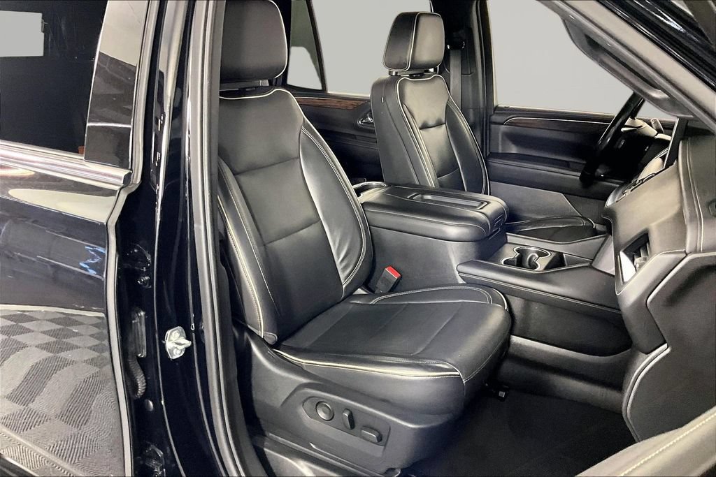Certified 2021 Chevrolet Tahoe Premier w/ Premium Package AWD/4WD image 29