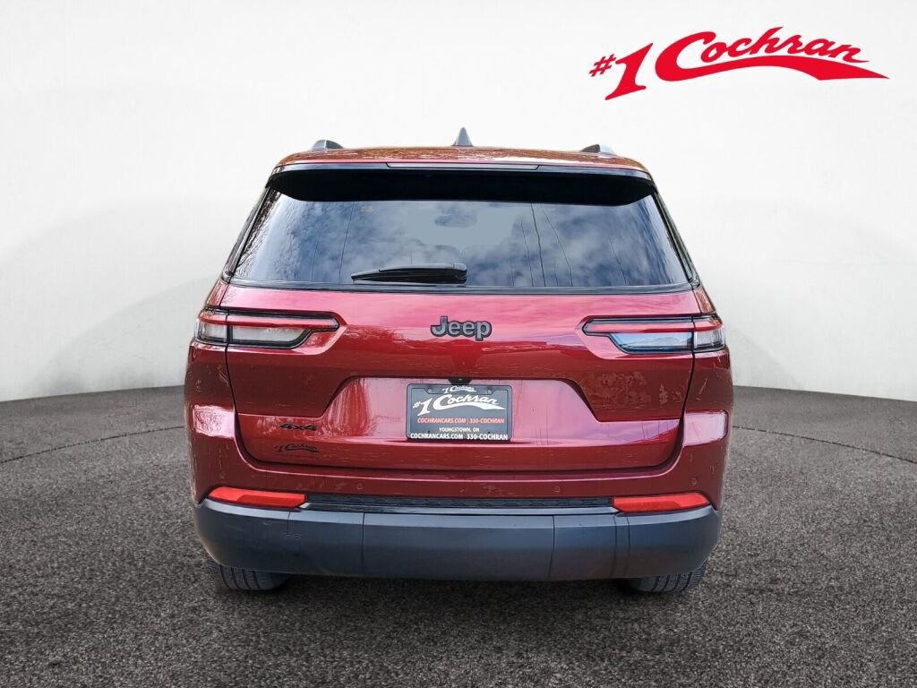 Used 2023 Jeep Grand Cherokee L Laredo image 6