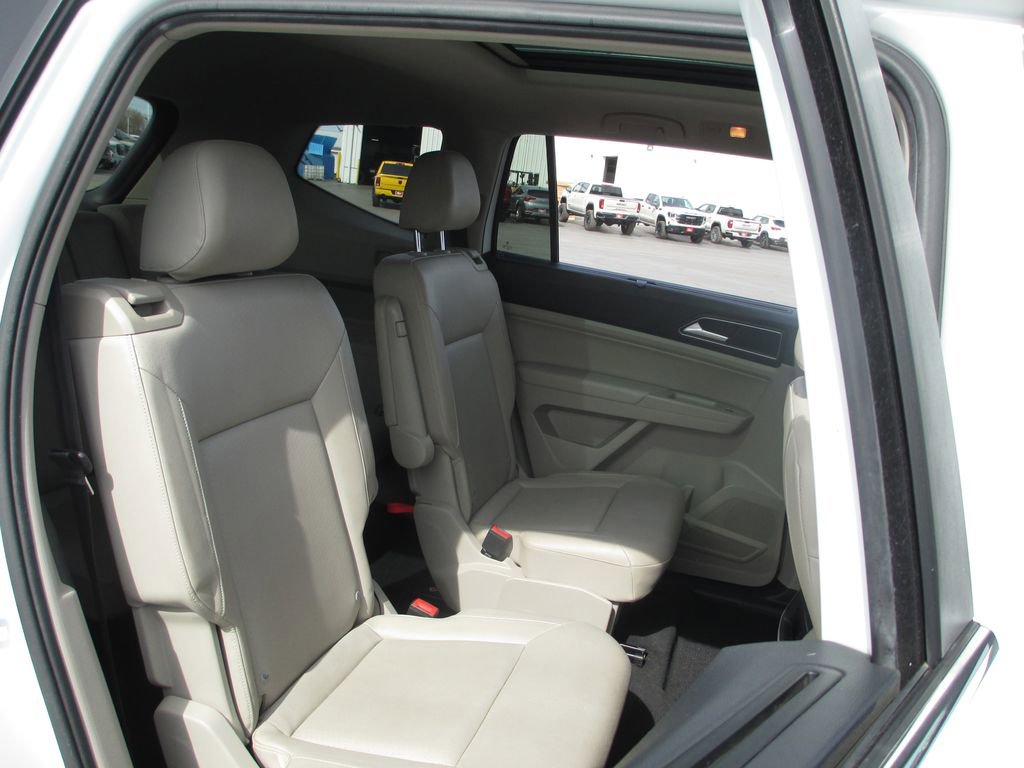 Used 2019 Volkswagen Atlas SEL R-Line image 22