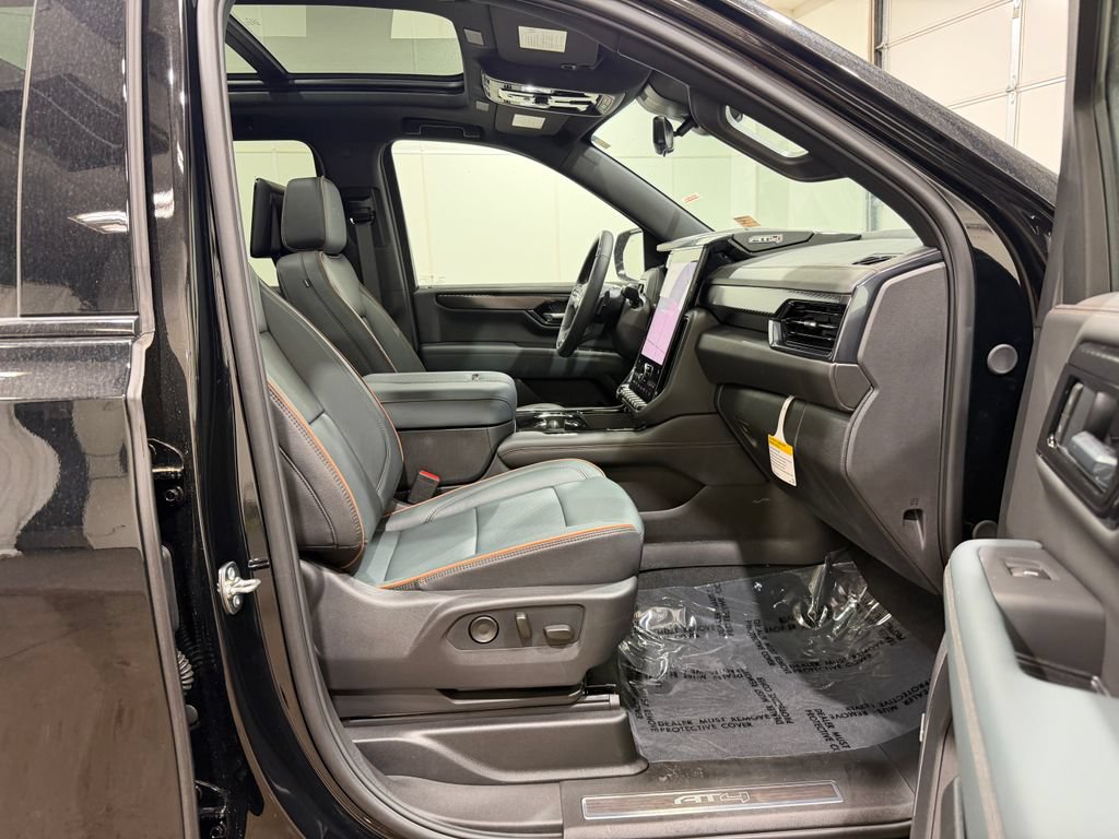 New 2026 GMC Yukon XL AT4 w/ AT4 Premium Plus Package AWD/4WD image 36
